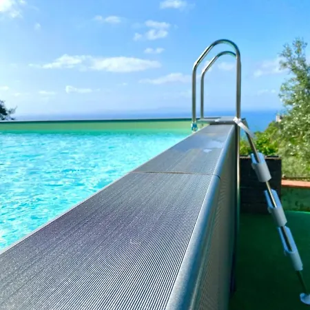 Orange Moderno Tra Gli Ulivi Di * Sorrento