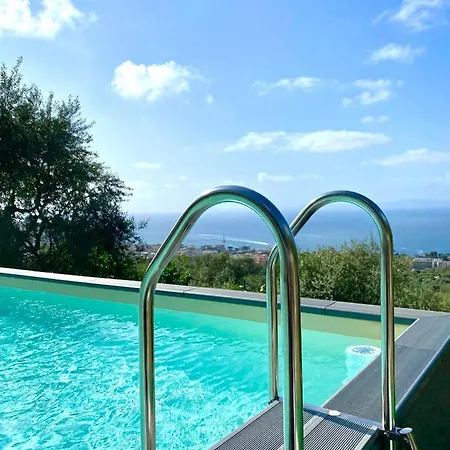 Orange Moderno Tra Gli Ulivi Di * Sorrento